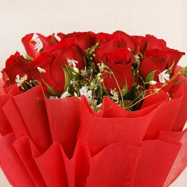 12 Red Rose Romance Bouquet