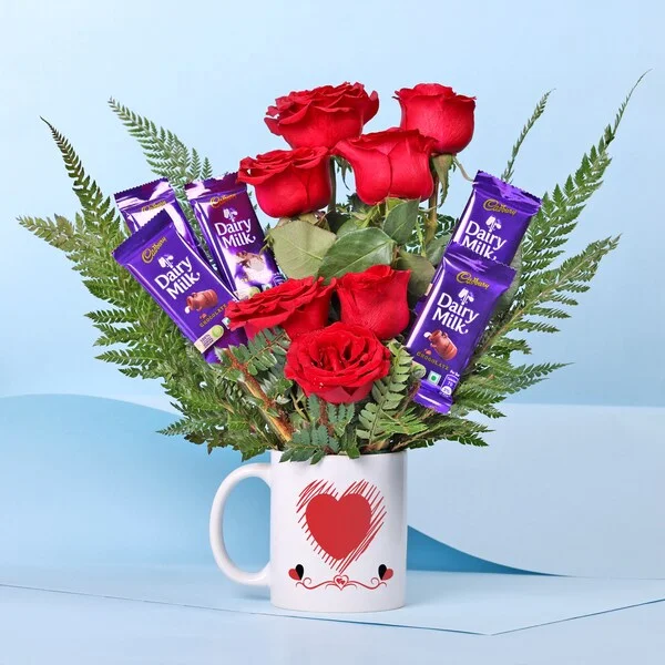 Delicious Love Roses And Chocolatey Bouquet