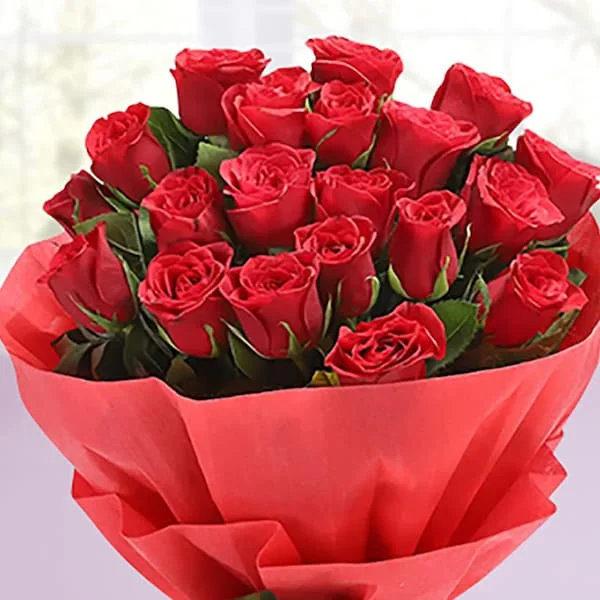 18 Red Roses Bouquet