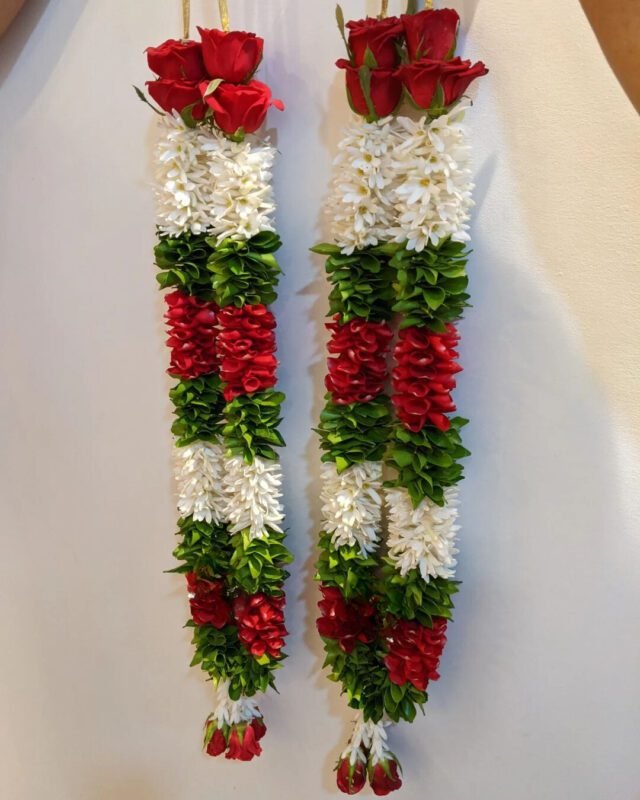 Rajnigandha Red Rose Petals Varmala