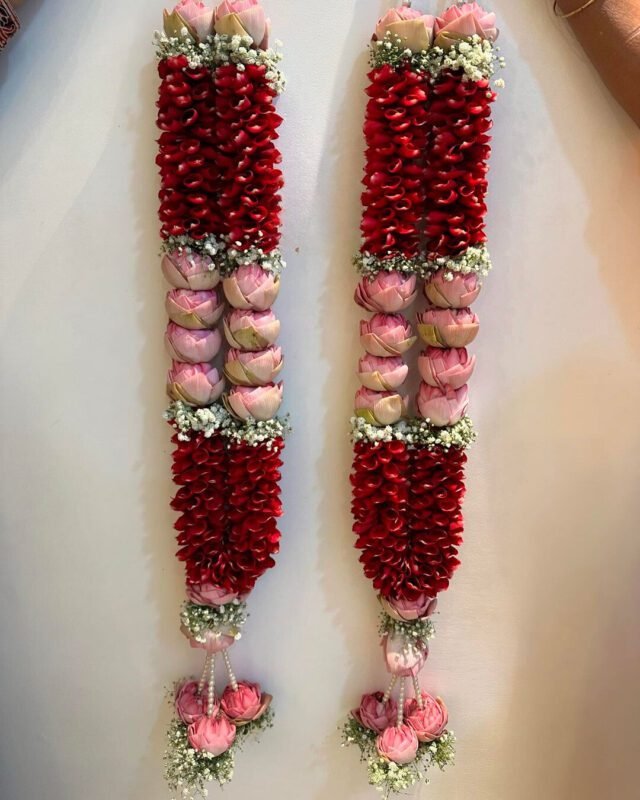 Red Rose And Lotus Varmala