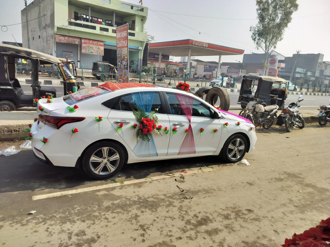 Fresh flower wedding car decoration