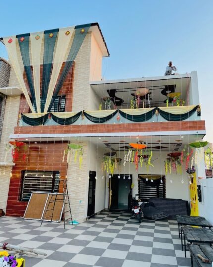 Simple chunni decoration from outside