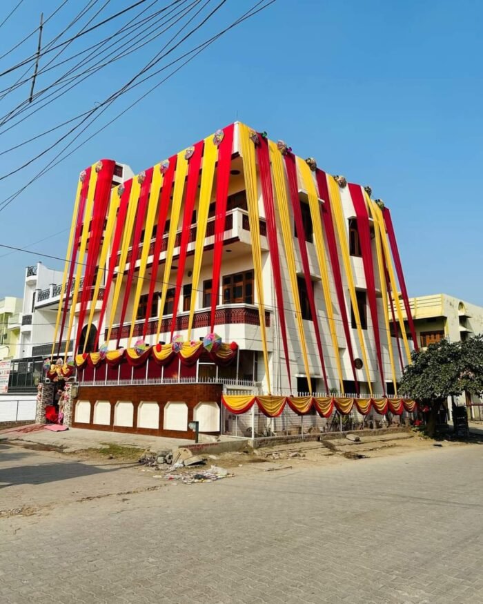 Simple Chunni Decoration At home