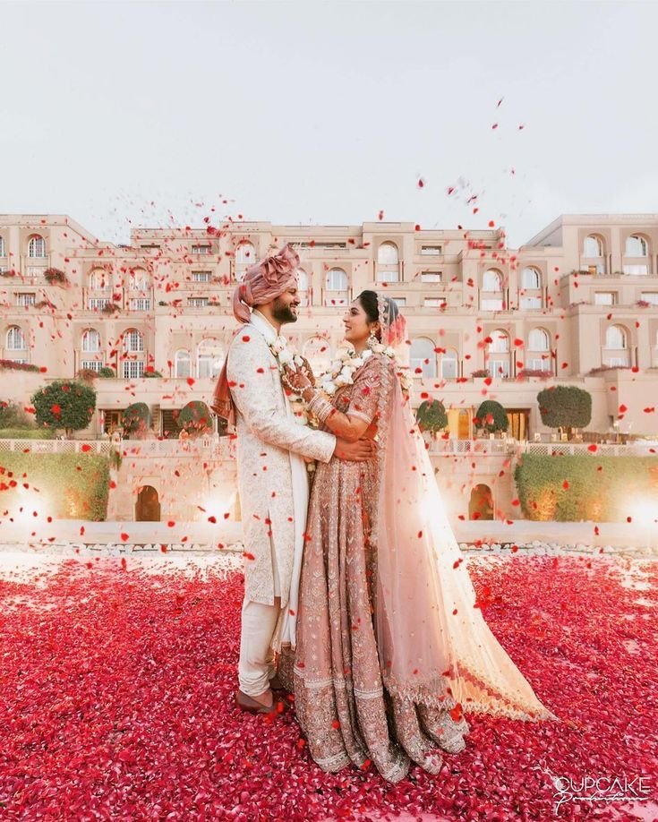 Paper Confetti Blaster For Weddings & Events In Delhi Noida Gurgaon