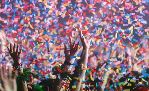 Paper Confetti Blaster For Weddings & Events In Delhi Noida Gurgaon