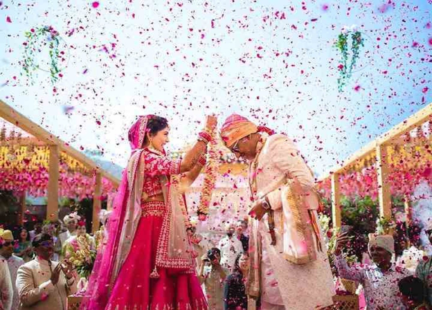 Paper Confetti Blaster For Weddings & Events In Delhi Noida Gurgaon