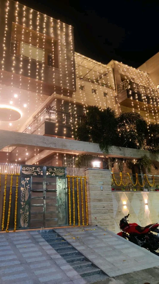 Festive LED Lights For Home Facade Decoration